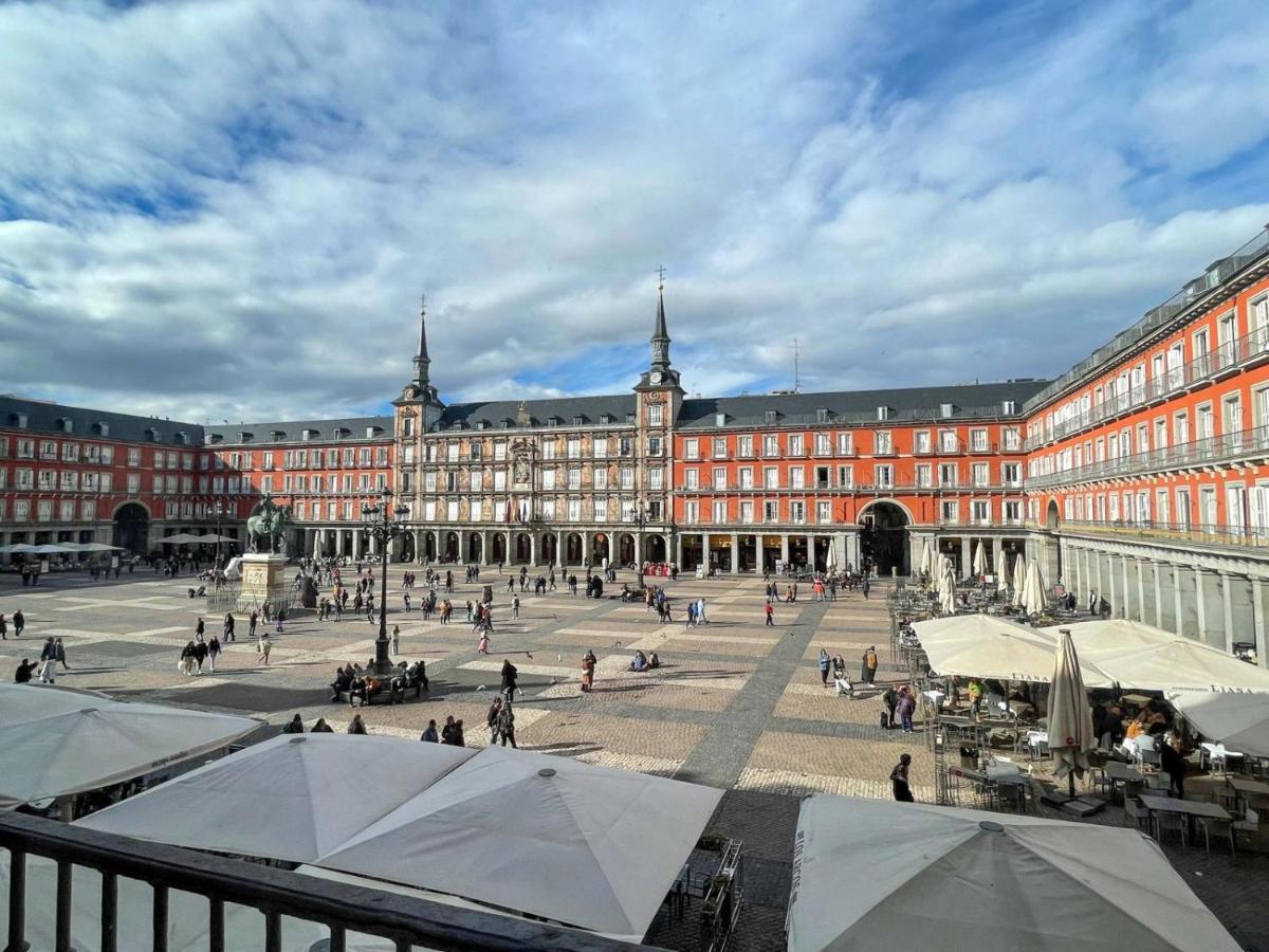 Plaza Mayor Madrid Kültér fotó